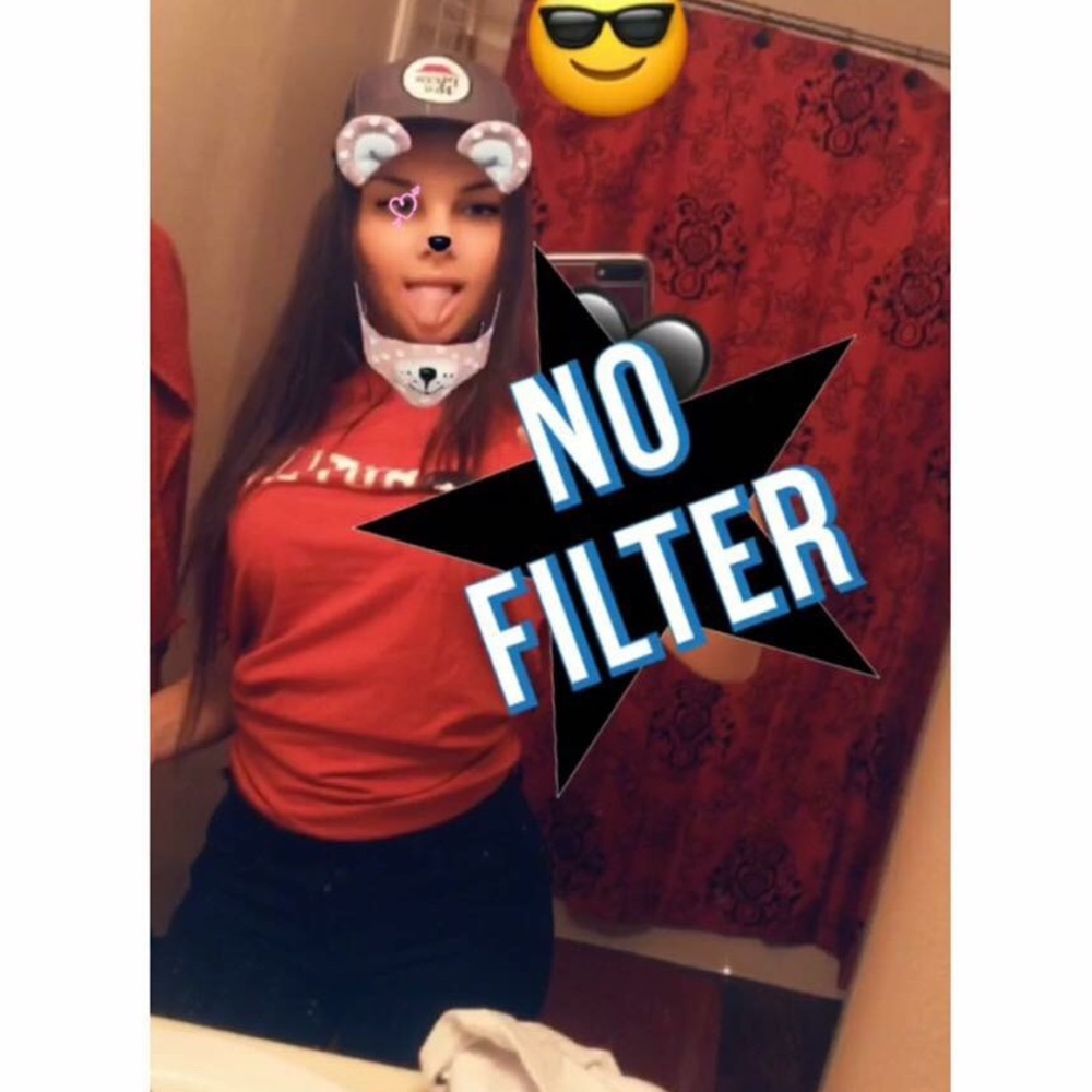 Meet your Posher, Monique